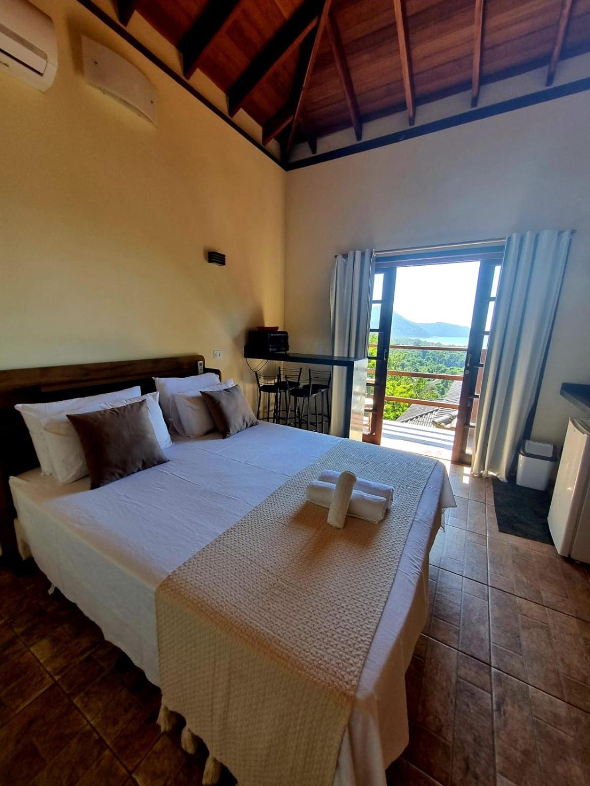 Burung Flats Itamambuca - Hospedagem Com Vista Para O Mar Убатуба Экстерьер фото