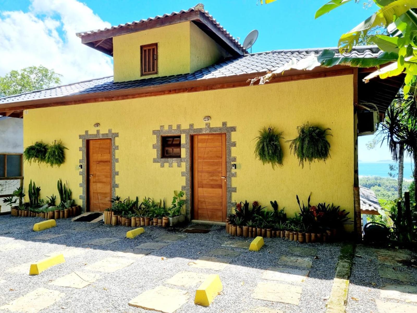 Burung Flats Itamambuca - Hospedagem Com Vista Para O Mar Убатуба Экстерьер фото